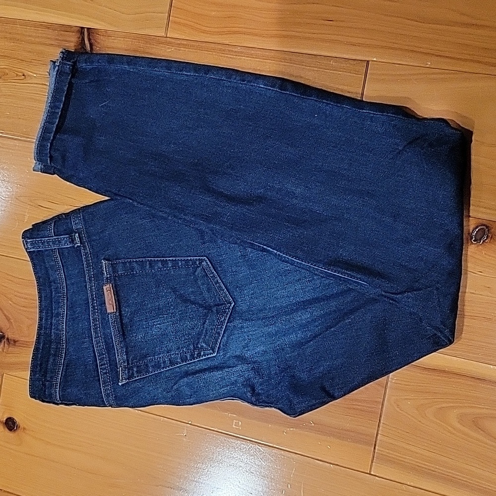 EUC Joe's Jeans